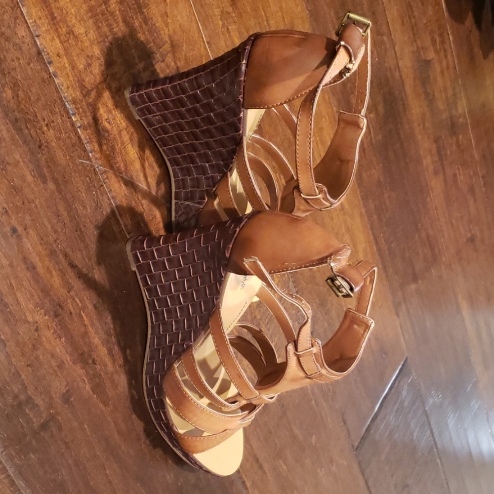 Promise Gladiator Wedges - Picture 2 of 2